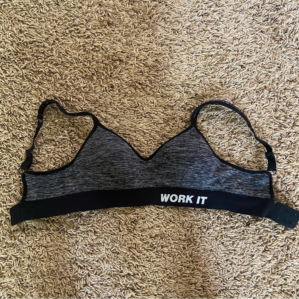 32B Lindex Athletic Workout Bra